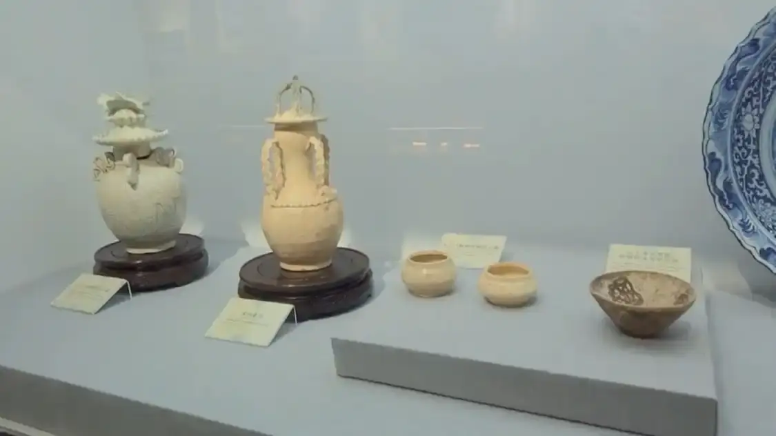 Hotels near Fuliang Museum