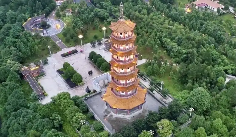 Các khách sạn gần Huifeng Park