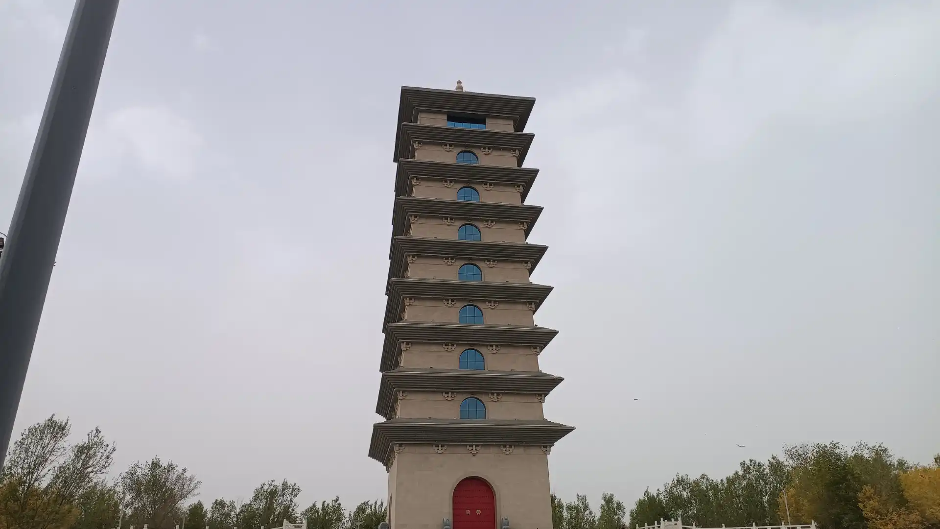 Hotels near Hongyan Square