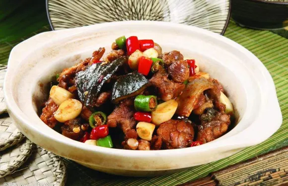 湖畔好客居魚館漁家菜