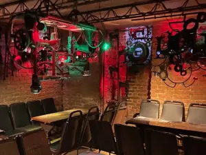 Cross Club