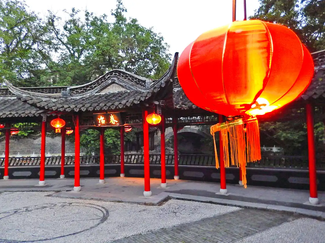 Hotel in zona Yechun Garden