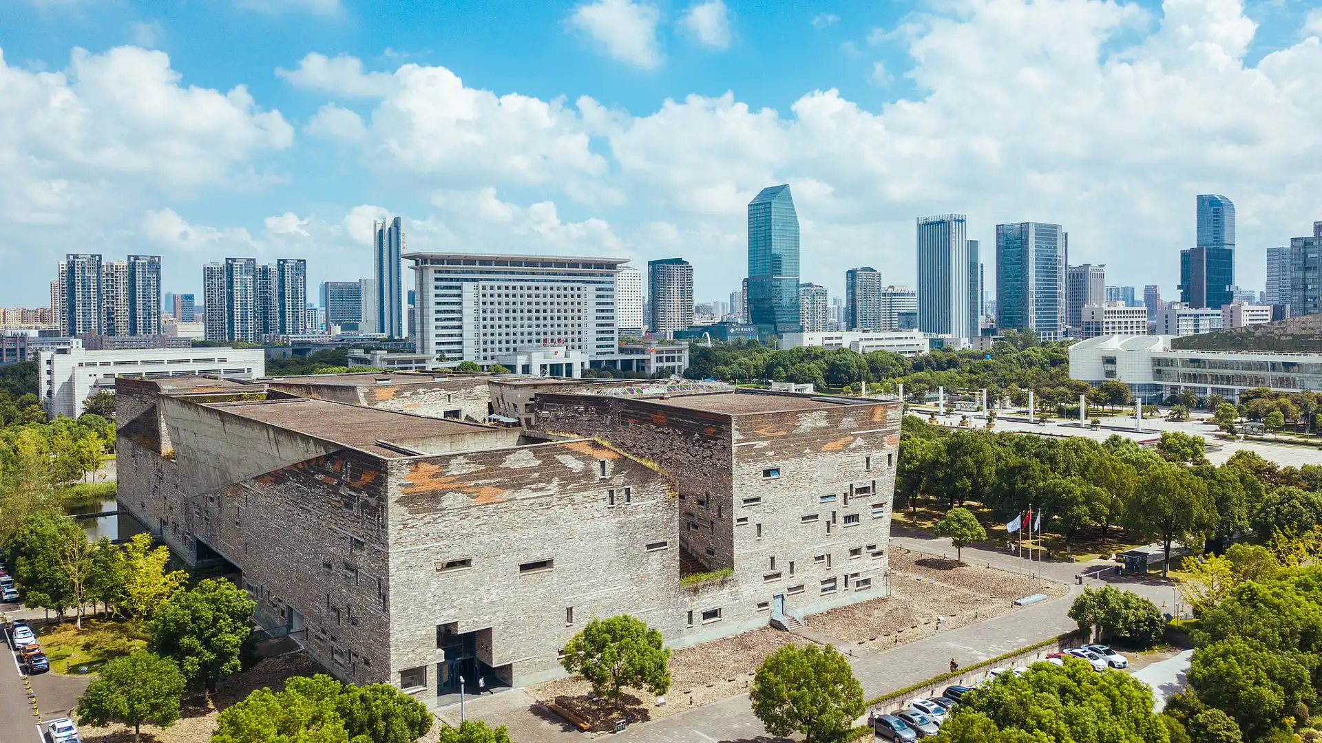 Hotels near Ningbo Museum