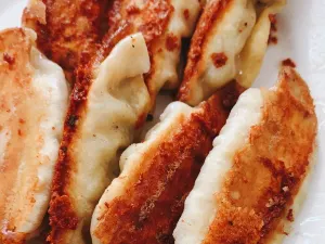 一品鮮魚鍋貼