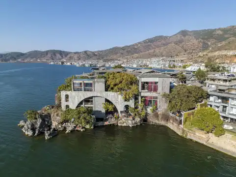 Hotels near Moon Palace