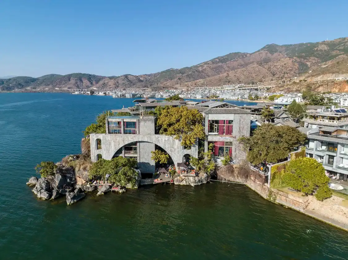 月亮宮周辺のホテル