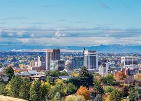 Hotels near Willow Lane Athletic Complex