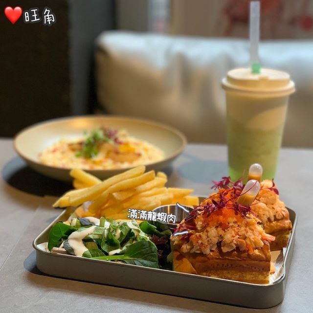 英國電話亭打卡位 悠閒咖啡店