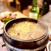 人氣韓國式餐廳， 食物質素高， 服務友善周到！