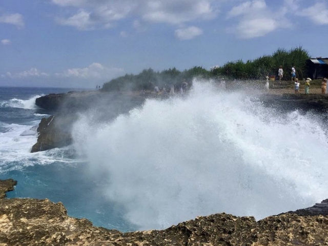 Where the waves and rocks meet!