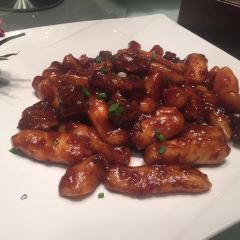 TONG QING LOU User Photo