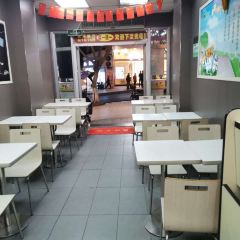 华莱士·全鸡汉堡(丰都店) User Photo