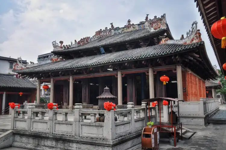 Hotels near Deqing Palace