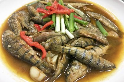岭上人家楚香阁烤全羊农家乐