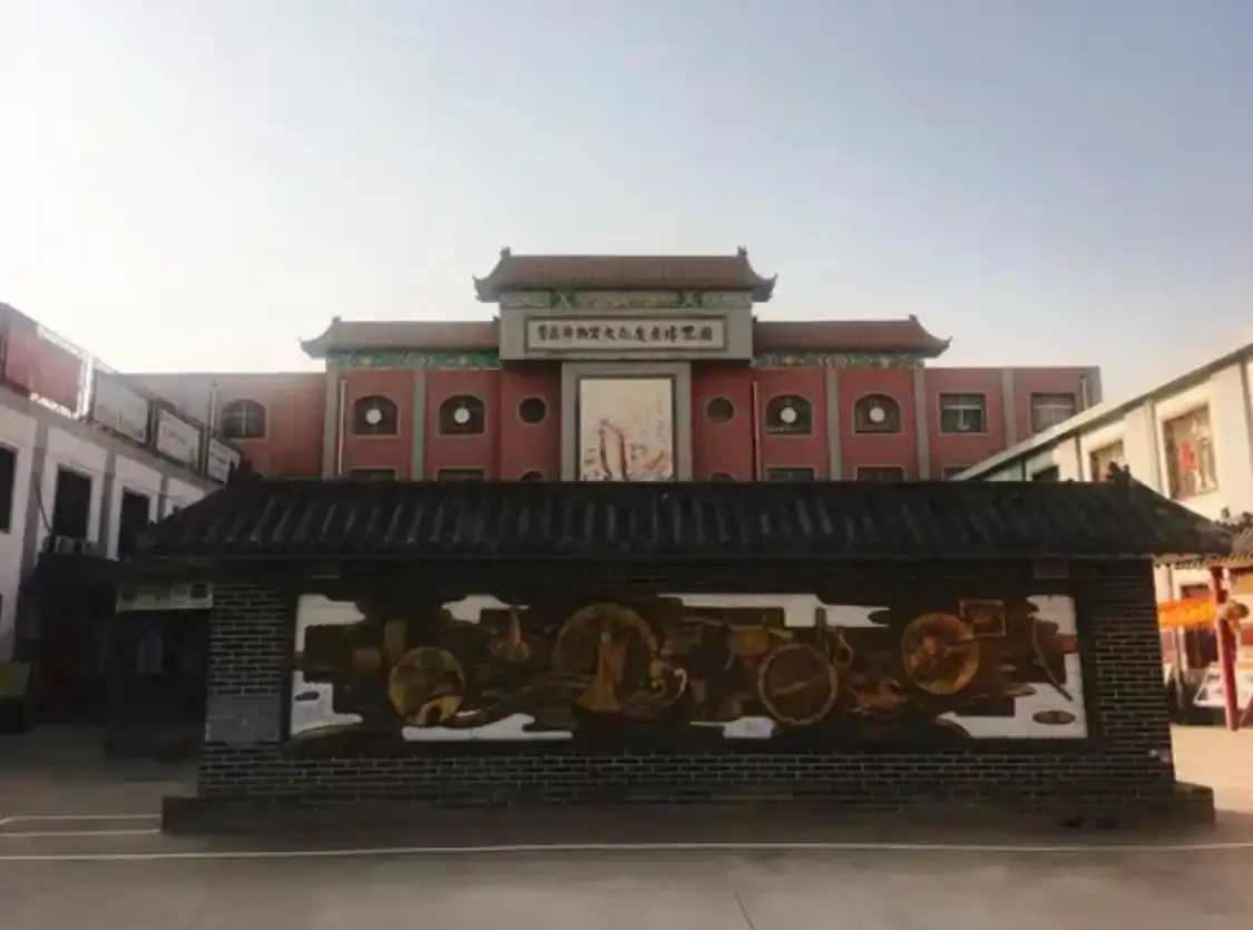 鄰近青島膠東非物質文化遺產博物館的酒店