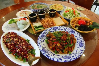 Yiyunjingpinliansuokezhanzhong Restaurant (tai'erzhuanggucheng)