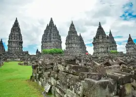 プランバナン寺院群