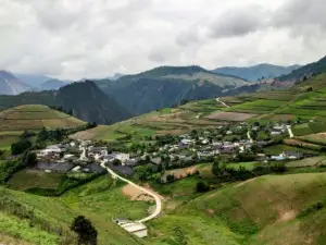 Yi Ethnic Village