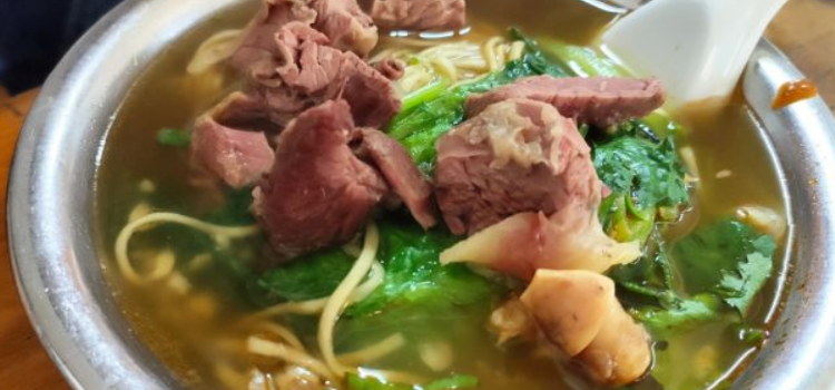 東興牛肉店(莊府巷店)