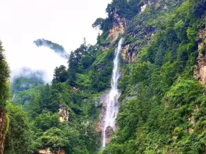 定結県陳塘溝風景区
