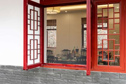 龙泉卿山不负客栈·餐厅