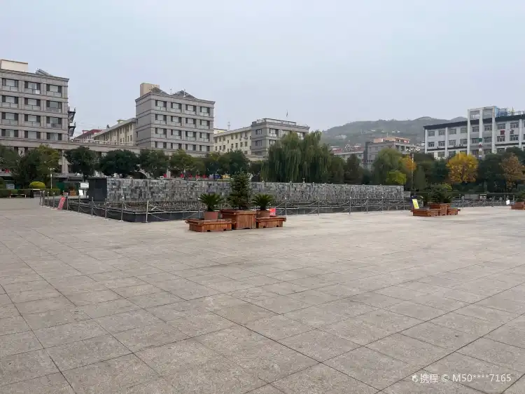Hotels near Shanxi Feilongshan Forest Park