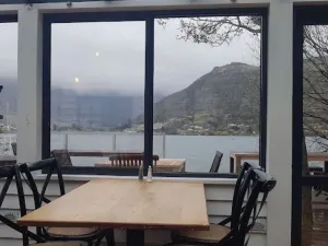 The Boatshed Cafe
