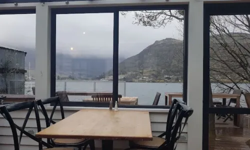 The Boatshed Cafe