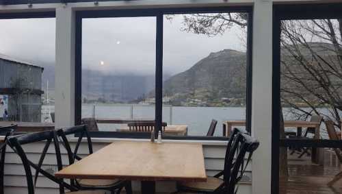 The Boatshed Cafe