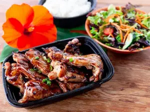 Top 10 Local Restaurants in Honolulu