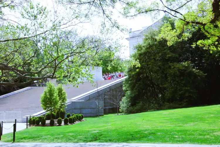 Hotels in Colonial Heights