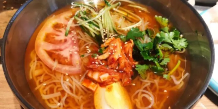 鮮族大酒店(建國東路總店)