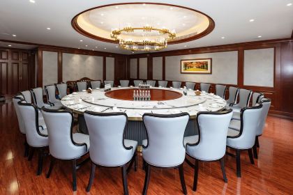 無極雪礦泉水假日飯店·體驗餐廳