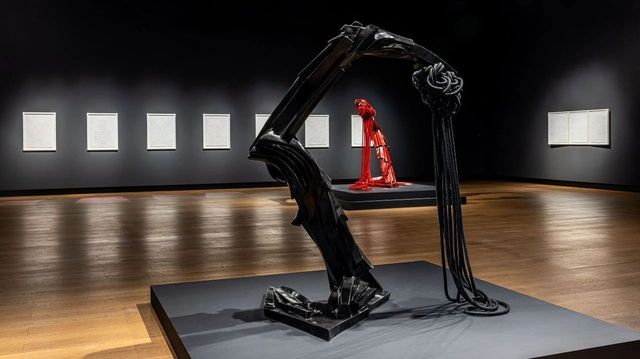 芭芭拉·查斯-裡佈德個展《約瑟芬群像》 | 蒙特卡洛