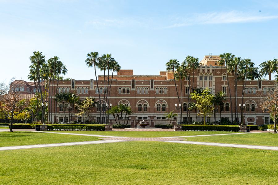 南加州大學