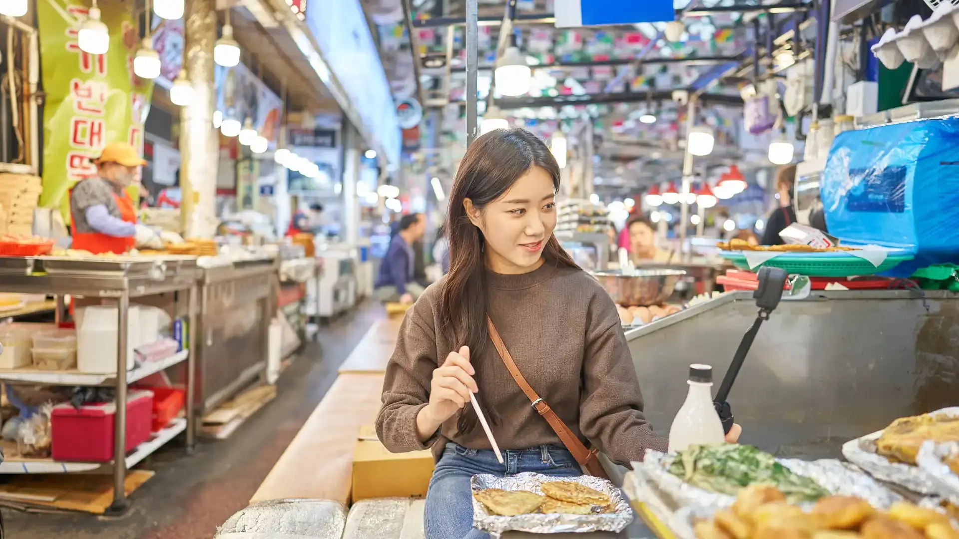 Hotels near Gwangjang Market
