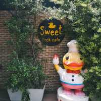 sweet duck cafe เลี่ยงเมืองนนท์