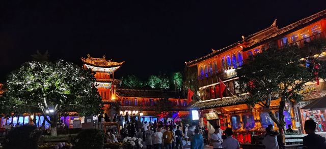 麗江古城酒吧街