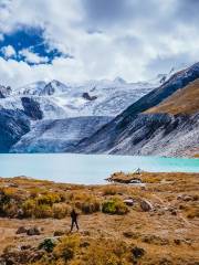 Glacier in Bujia Snow Mountain