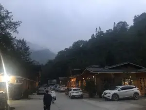 雲棲山莊