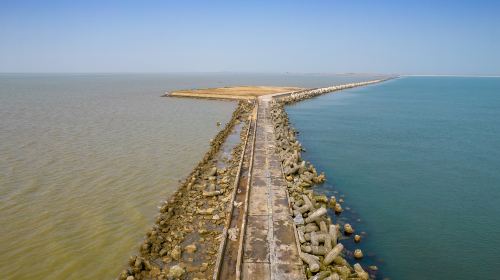 Gu Dong Breakwater