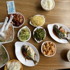 大三元快捷餐厅(成功南路店) User Photo