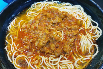 220辣肉面馆(松花江路店)