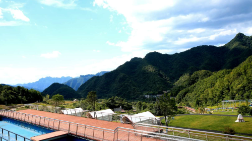 三峽雲棲谷國際滑雪場