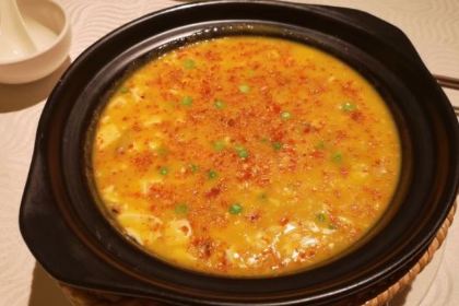 Huayuchuan Restaurant (huaihelu)