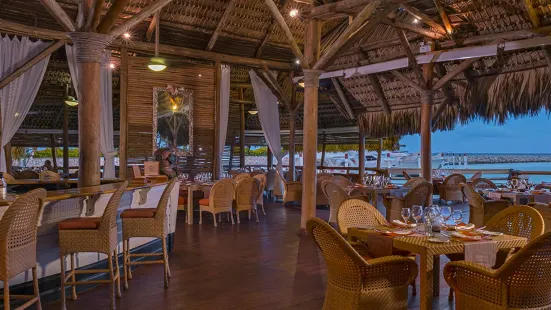 Restaurante La Yola - Puntacana Yacht Club
