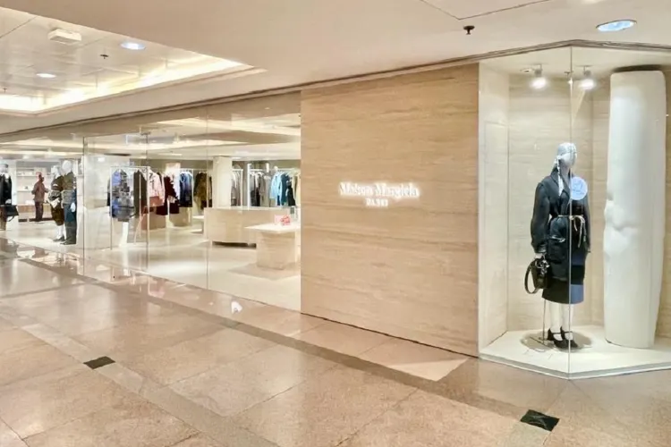 Tokyo: Maison Margiela store opening