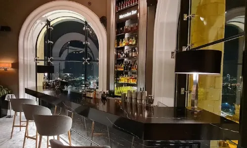 Mercedes Bar