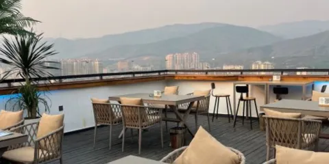 素林雲端·東南亞江景餐吧