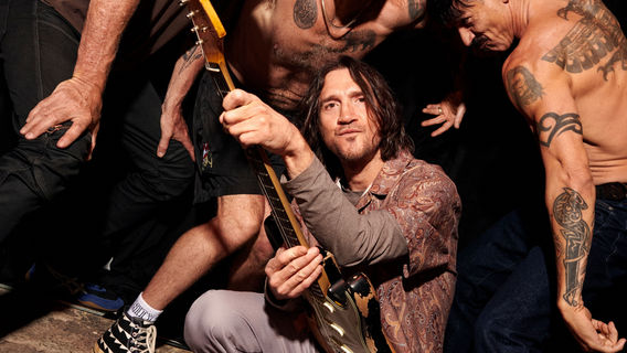 Red Hot Chilli Pipers Tour